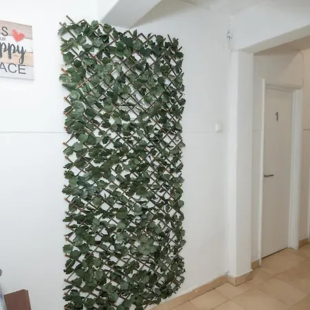 Apartment Pontinha White House *